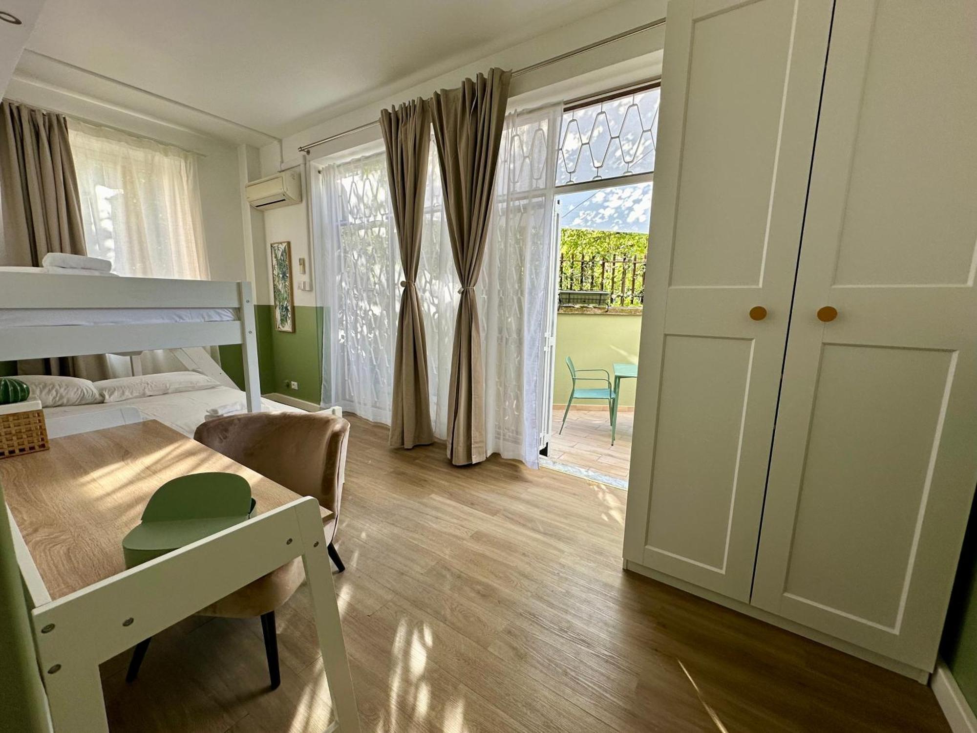 Casa Happya - Metro A - Central Рим Екстериор снимка