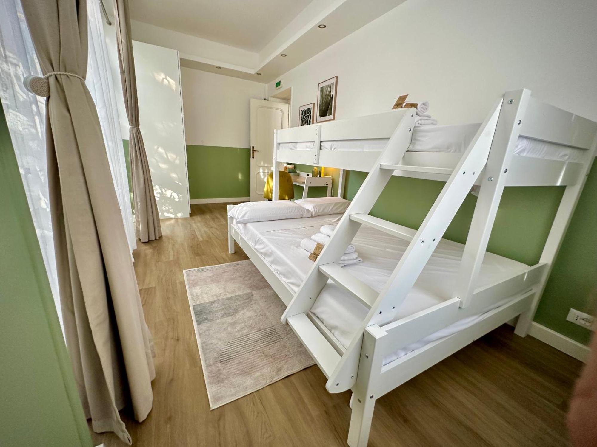 Casa Happya - Metro A - Central Рим Екстериор снимка
