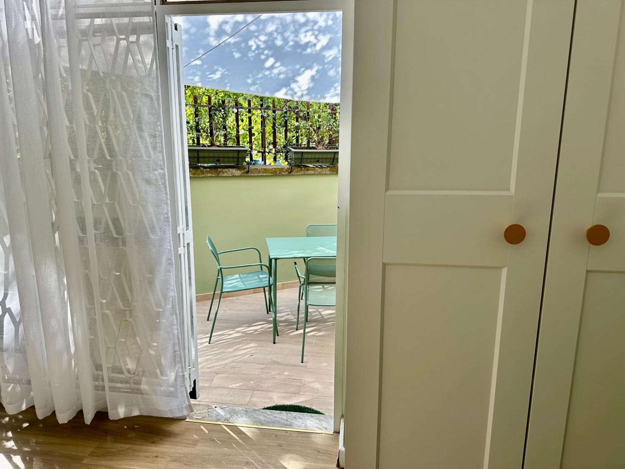 Casa Happya - Metro A - Central Рим Екстериор снимка